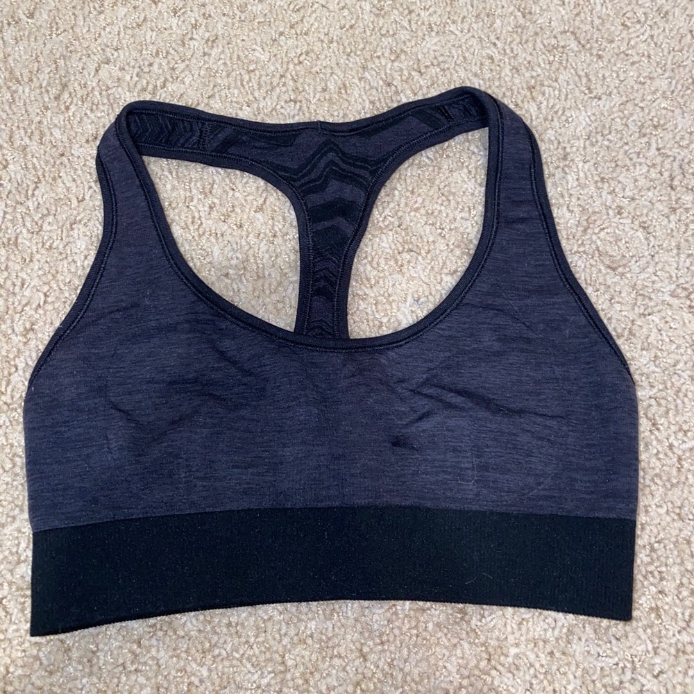 Black reversible lulu bra!